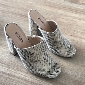 Snake slide on heels